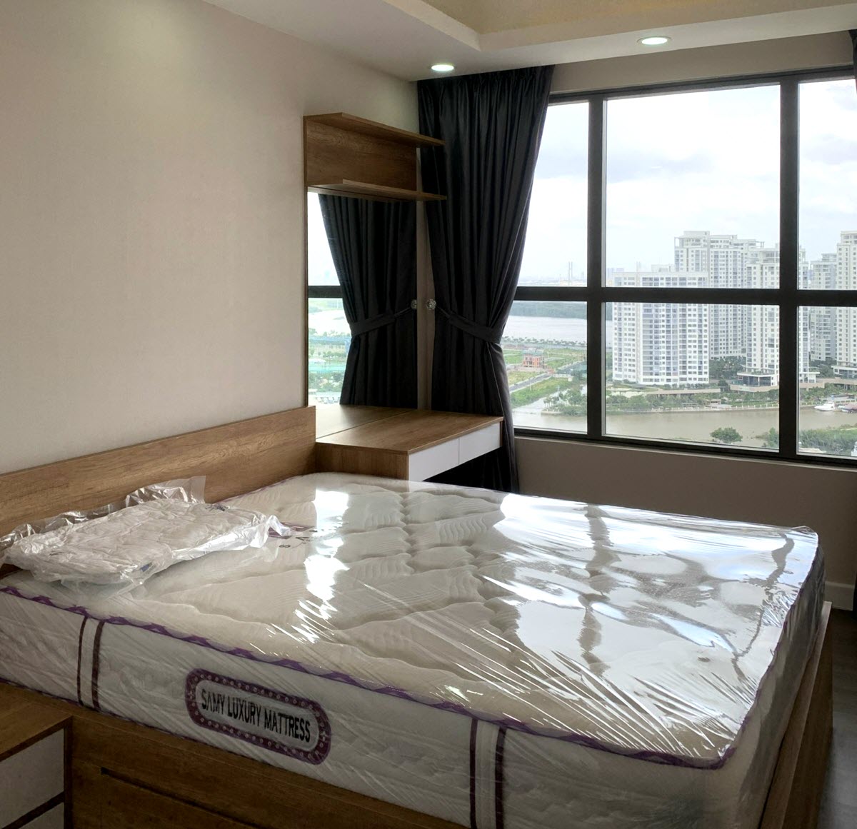 The Sun Avenue for sale