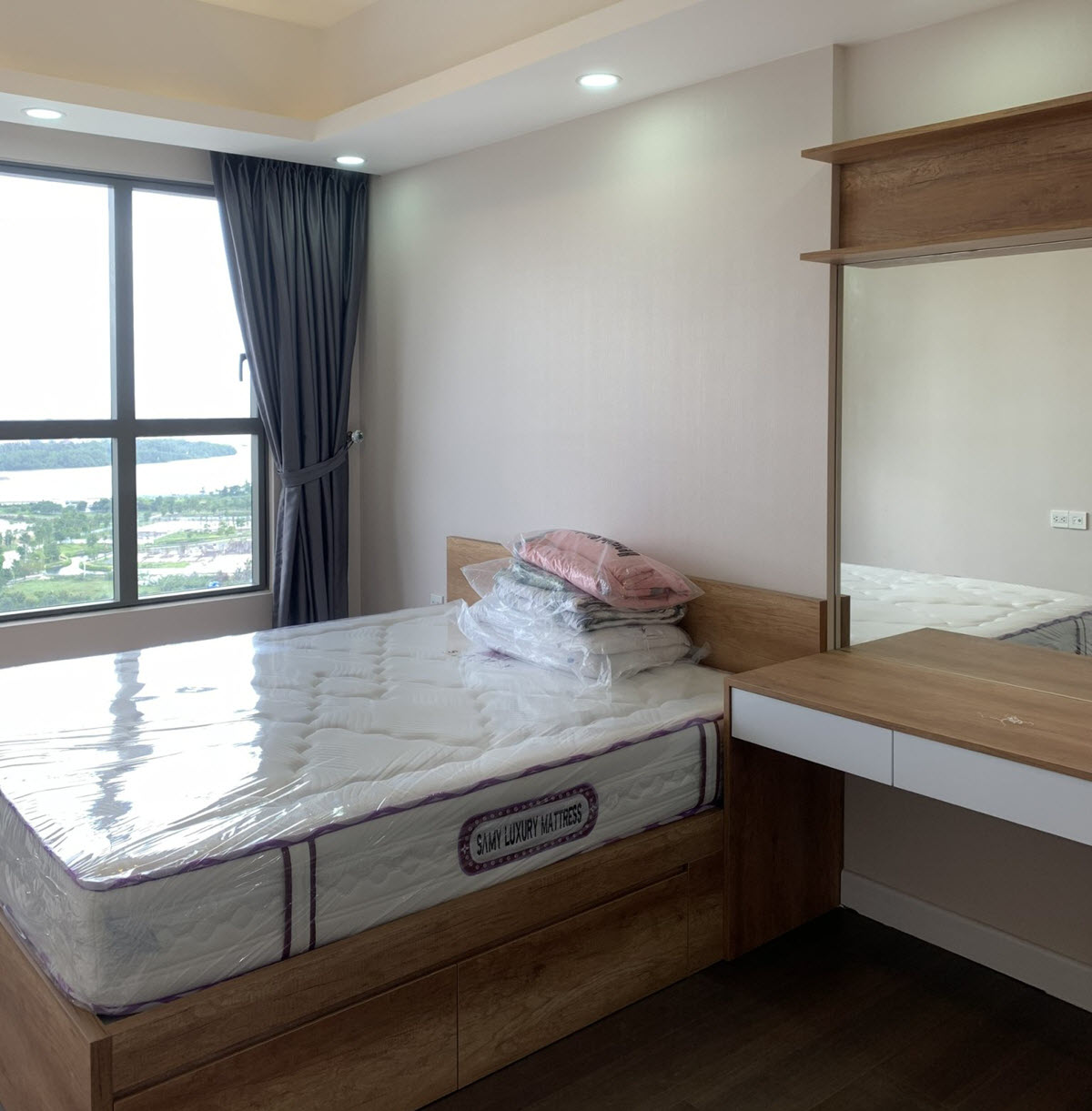 The Sun Avenue for sale