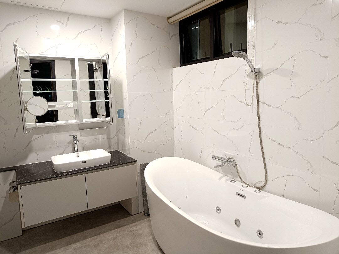 Feliz En Vista penthouse for sale