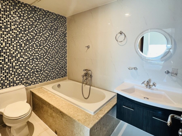 Léman Luxury 3-bed apartment for rent with high-end furniture