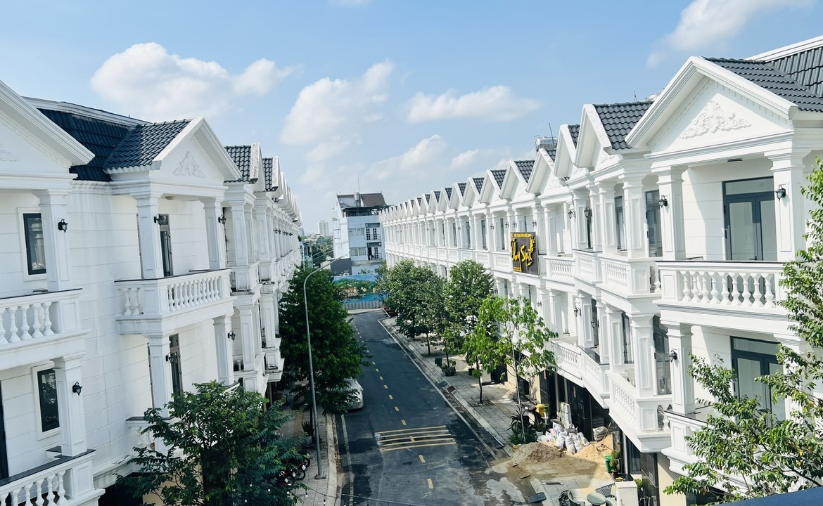 Villa-for-rent-in-Thuan-An-city-Binh-Duong-province