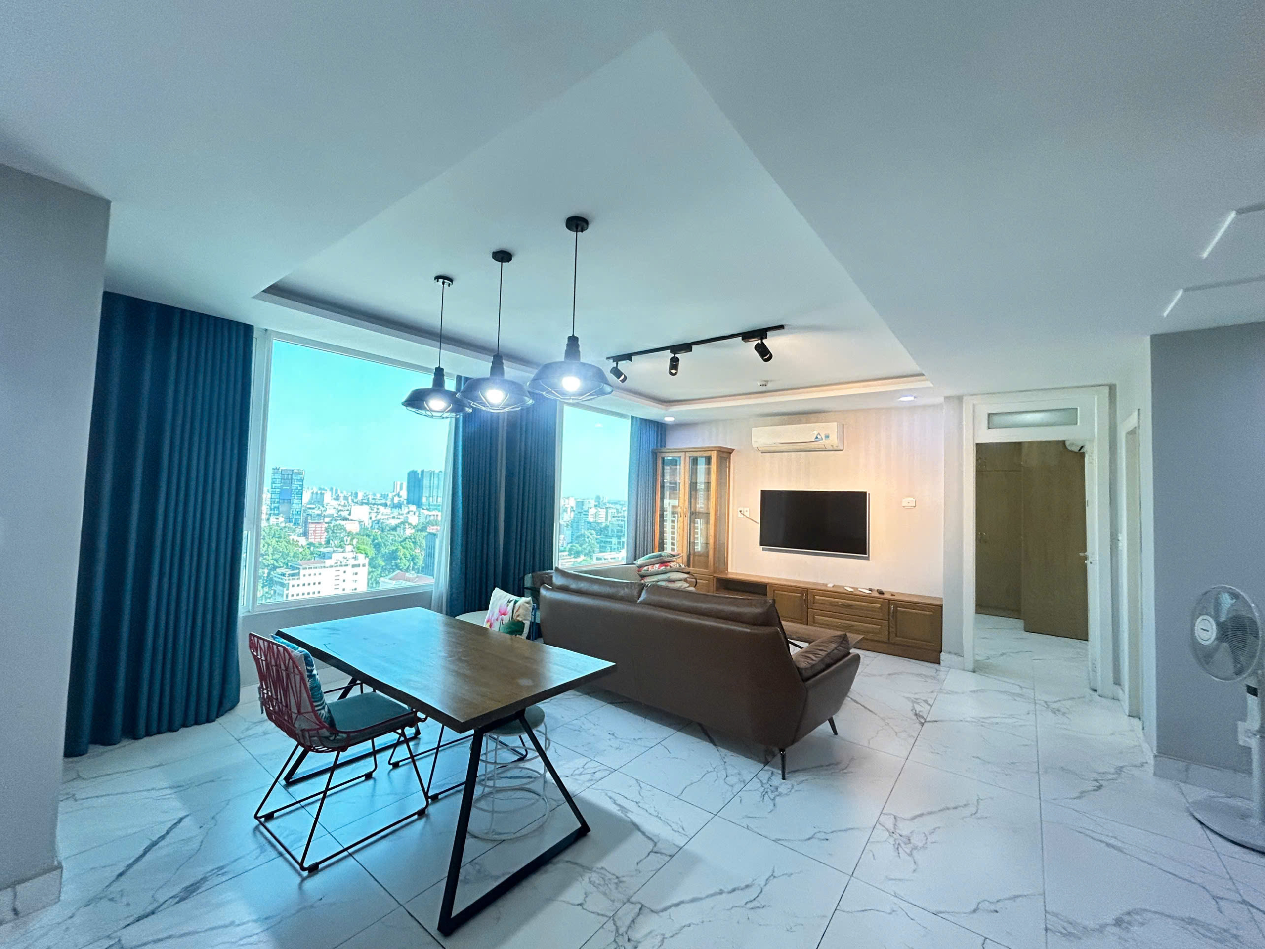 Leman Luxury Quan 1 1.2 Spacious 1BR for rent with nice and morden furniture at Léman Luxury, Saigon downtown