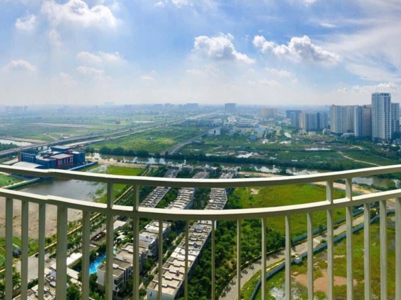 2BR apartment for rent at Palm Heights with modern & luxury furniture