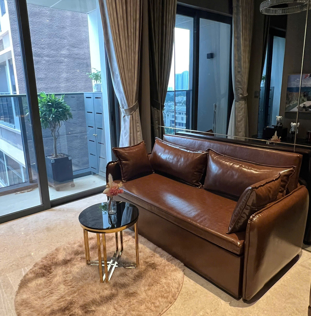 The Marq 1BR + study room for rent in Dist 1 HCMC with luxury furniture