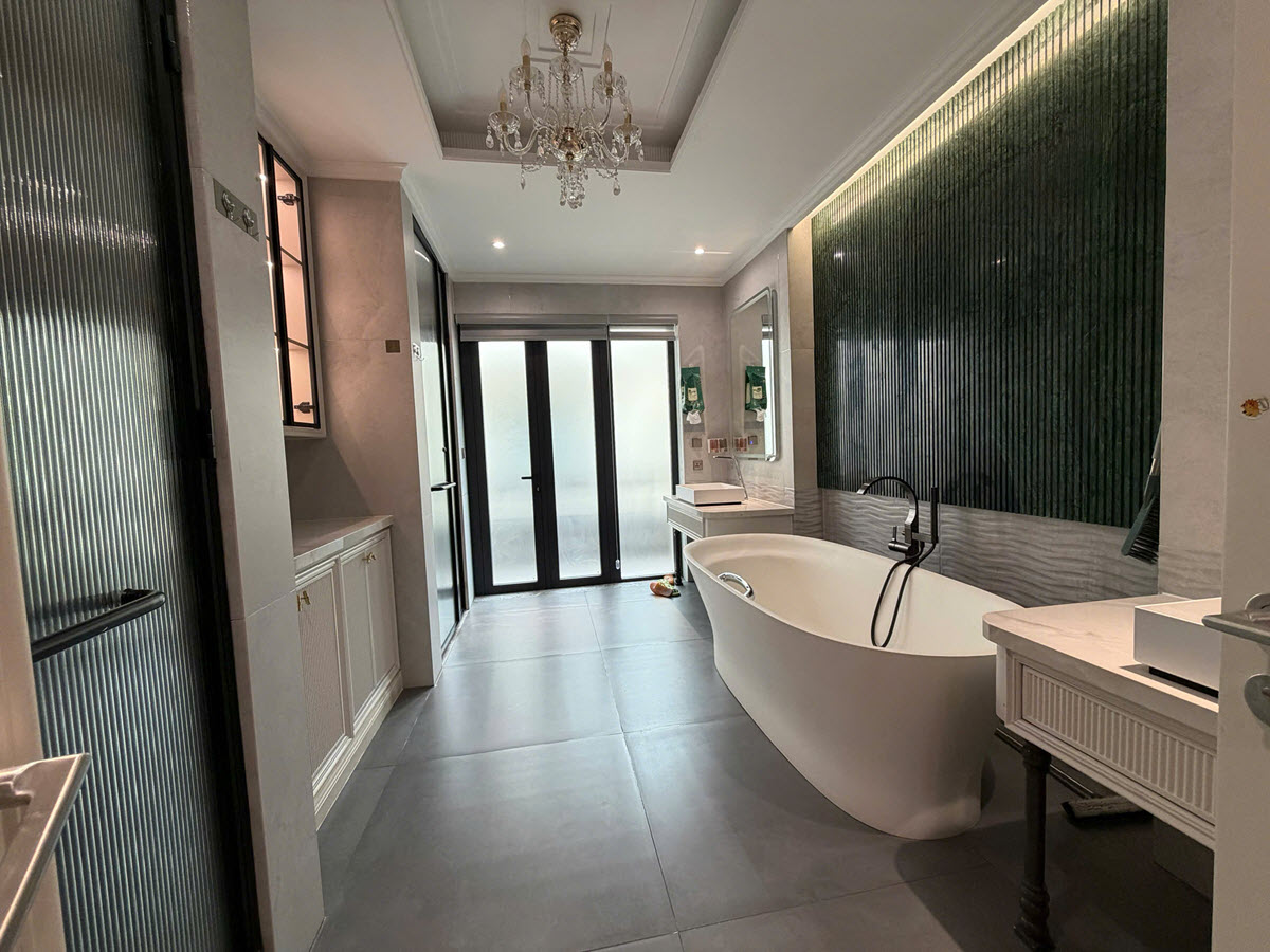 Bathroom in Master bedroom