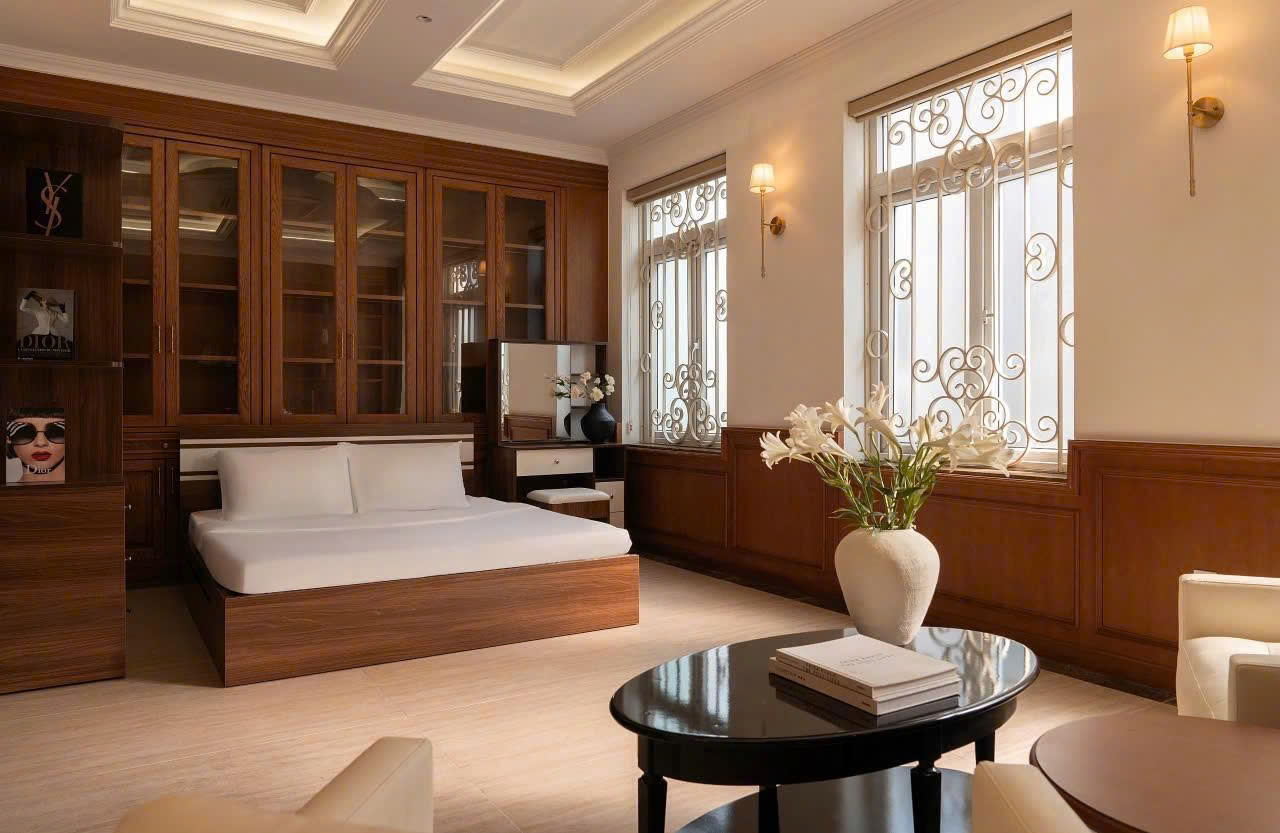 Stunning 4-story neoclassical villa for rent in District 2, near Diamond Island