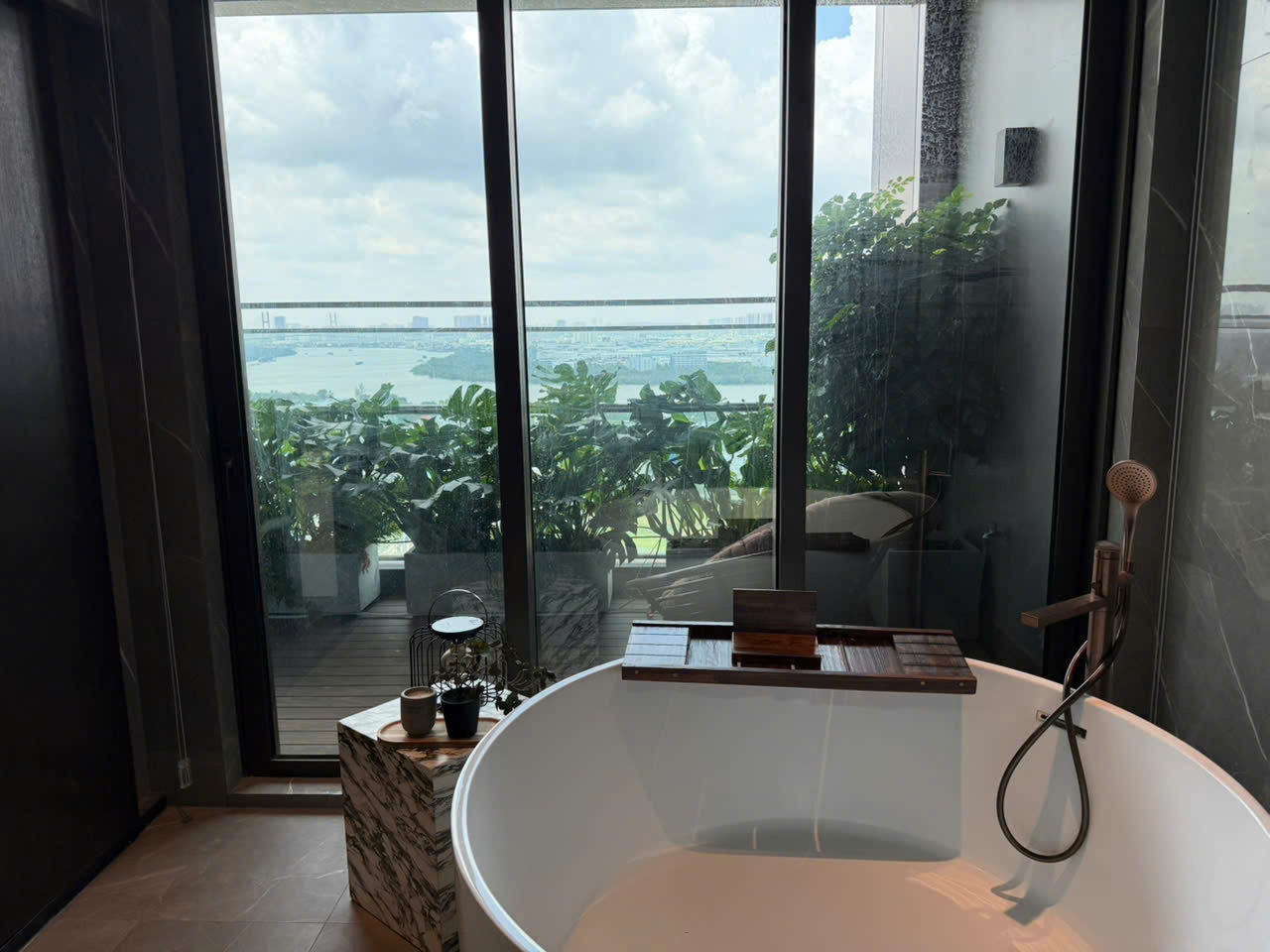 Luxury 4-bedroom apartment for rent with a private pool and private lift at the DEFINE project