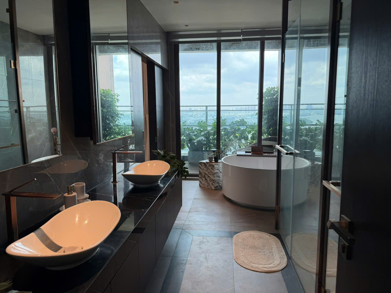 Luxury 4-bedroom apartment for rent with a private pool and private lift at the DEFINE project