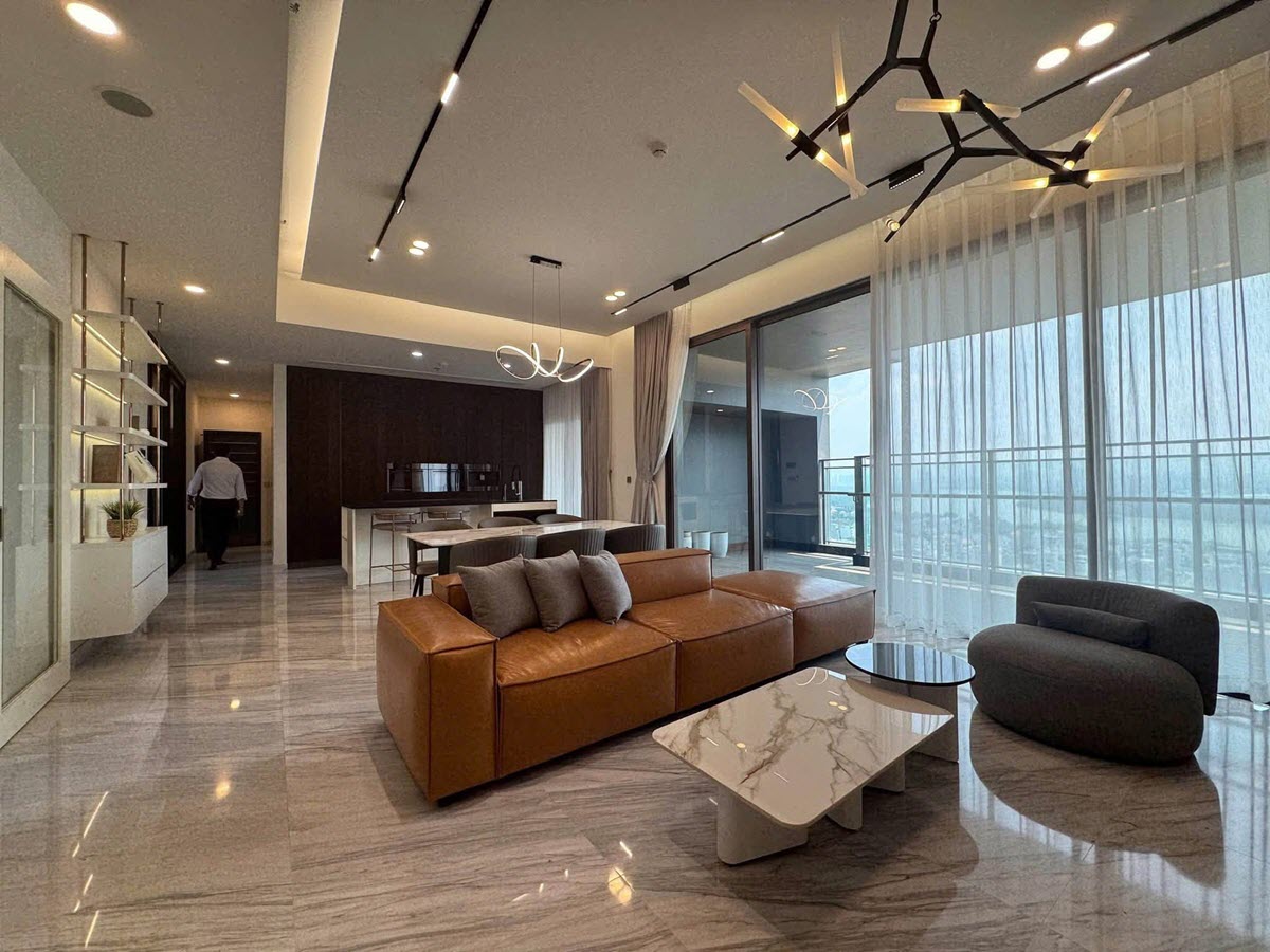 Massive 3-bedroom apartment for rent with private garden at DEFINE project