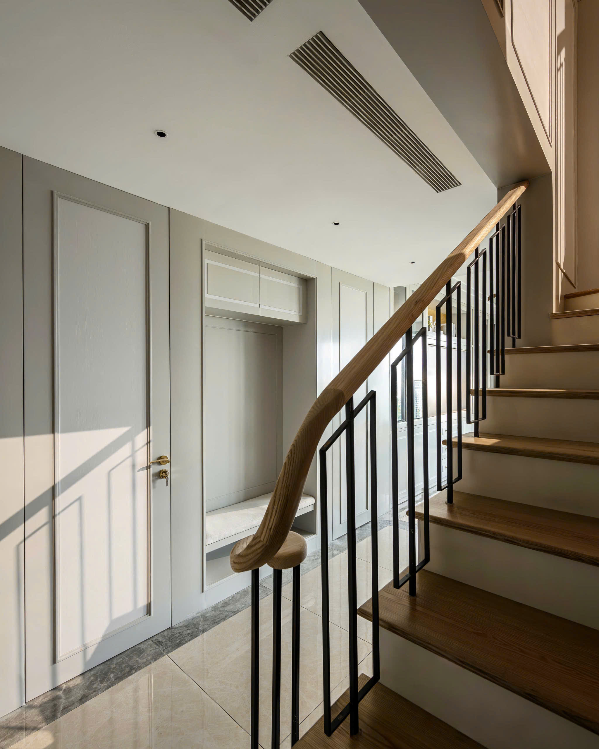Metro Pole Penthouse for rent 2.3 Experience a high-class living space at the Metropole Thu Thiem penthouse