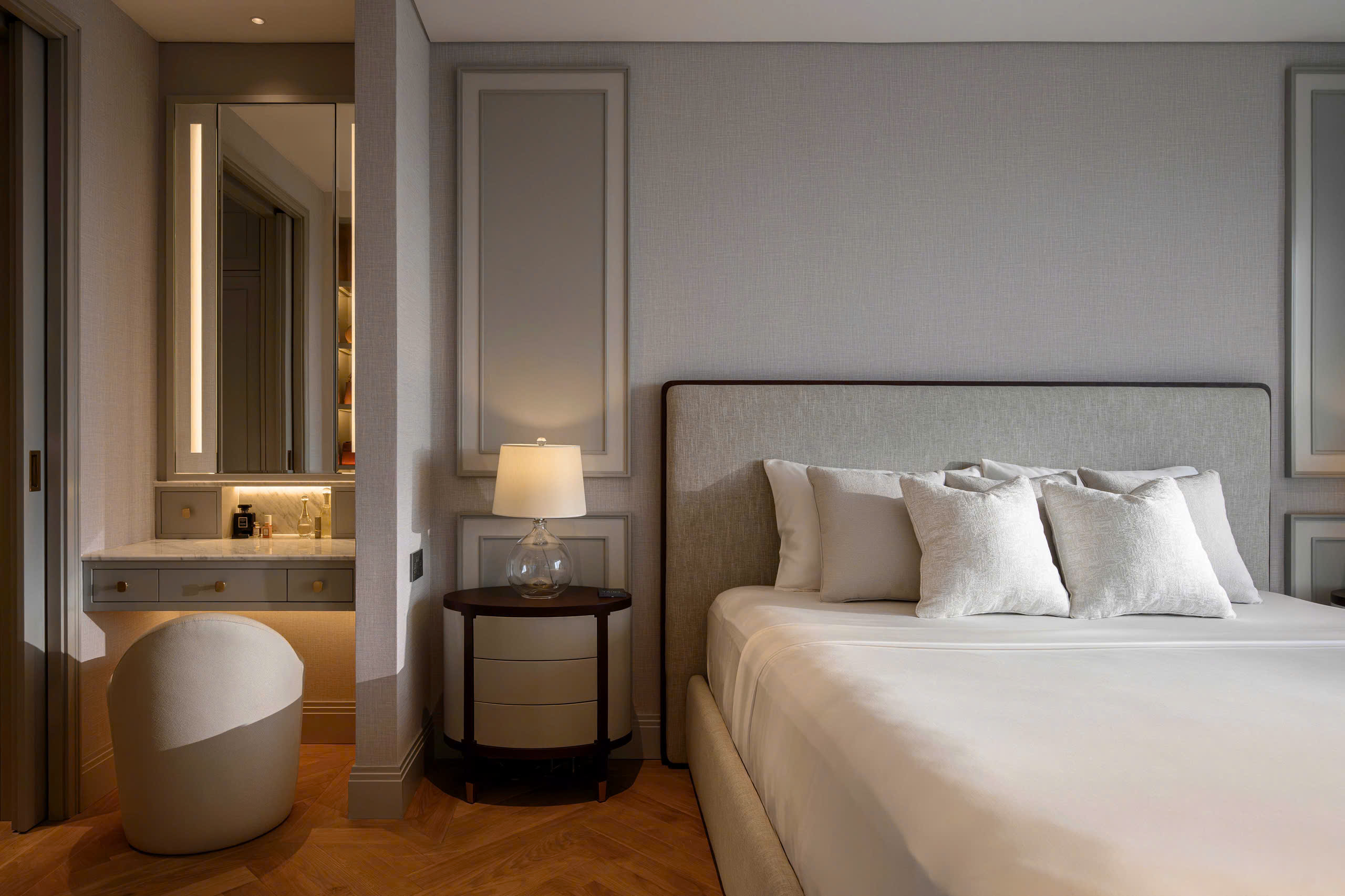 Metro Pole Penthouse for rent 3.3 Experience a high-class living space at the Metropole Thu Thiem penthouse