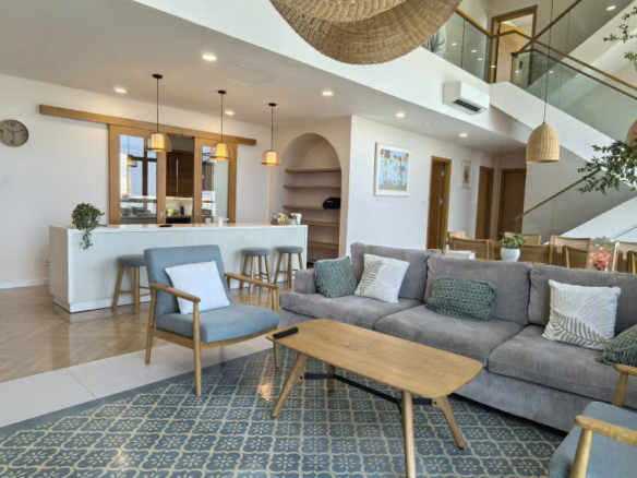 Penthouse The Vista An Phu for rent with private garden, view to Saigon river