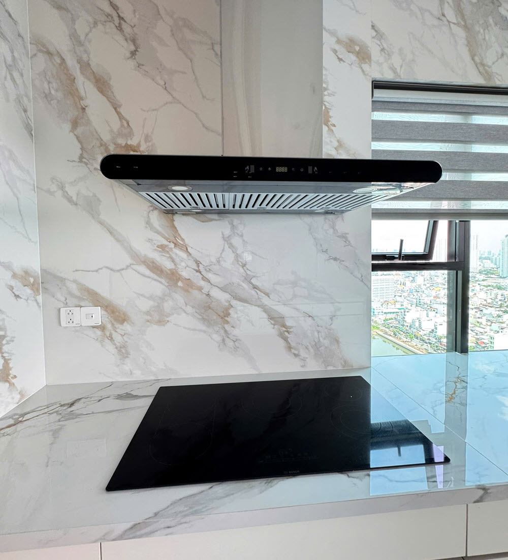 450m² fully high-end furnished penthouse for rent at De La Sol, District