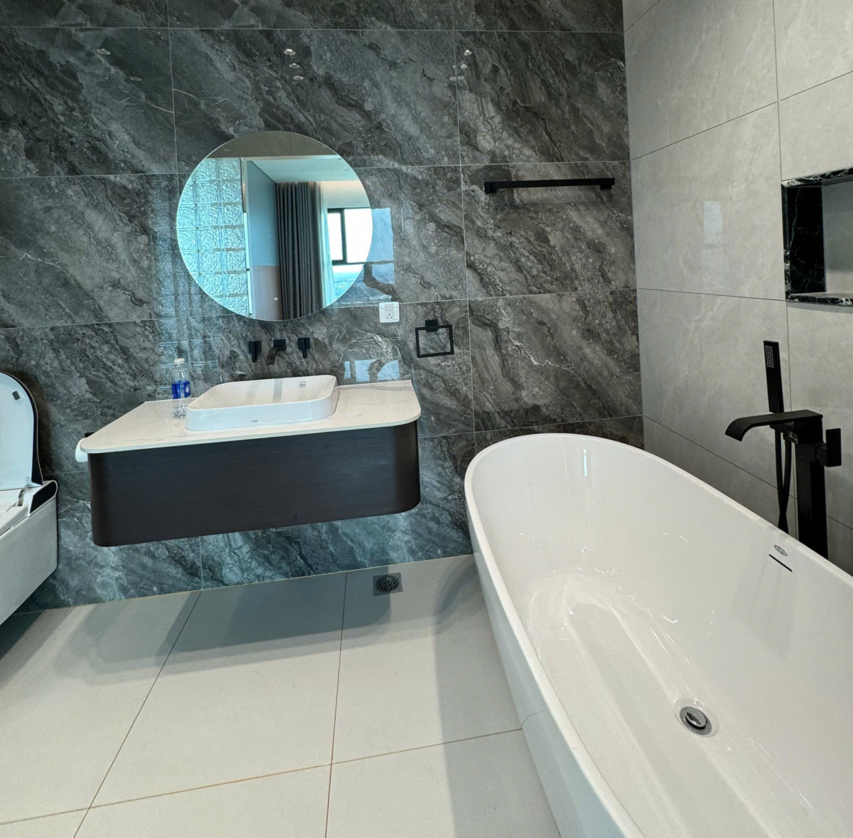 450m² fully high-end furnished penthouse for rent at De La Sol, District