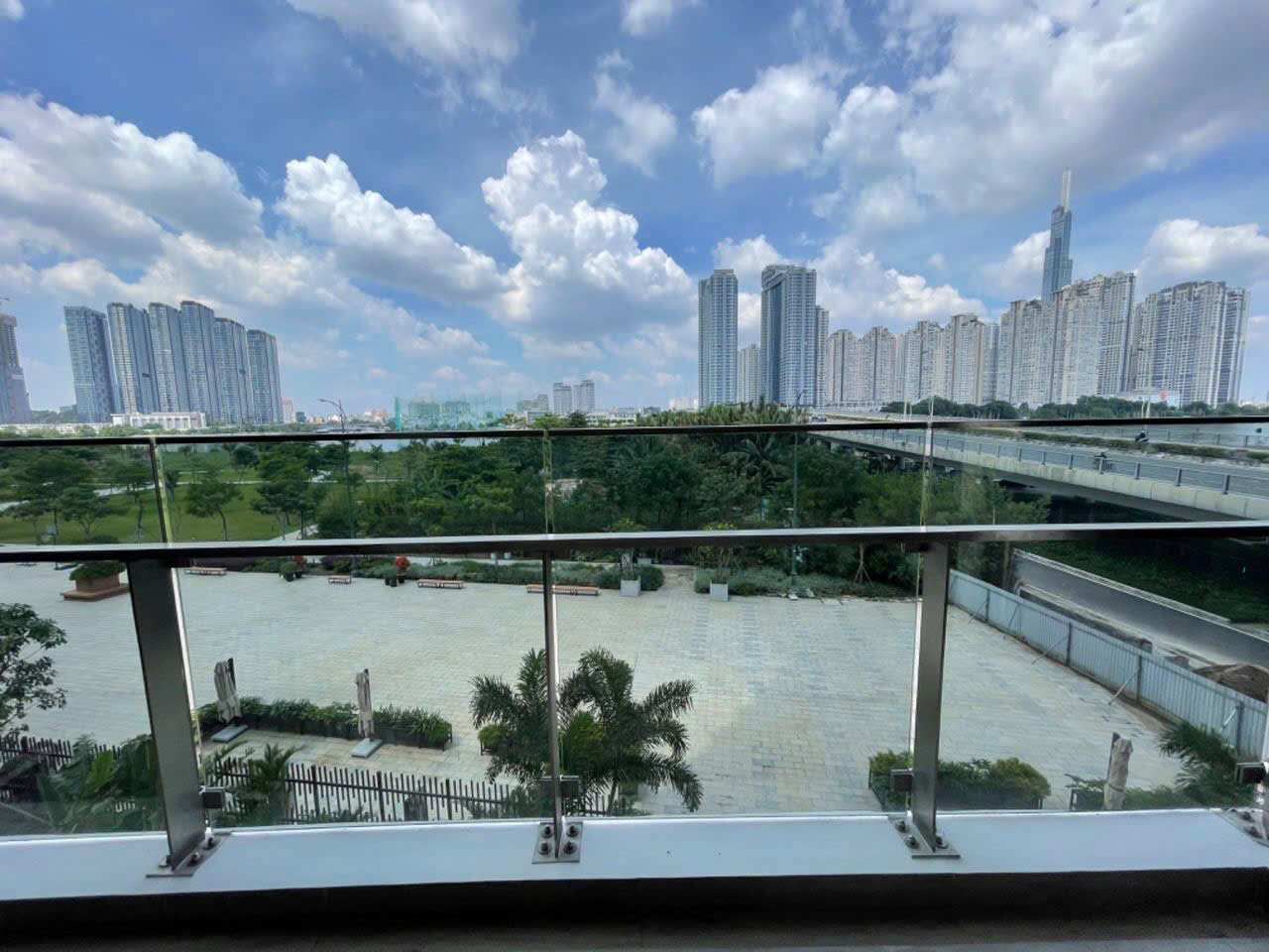 The River Thu Thiem 4BR apartment for rent with basic furniture, nice view
