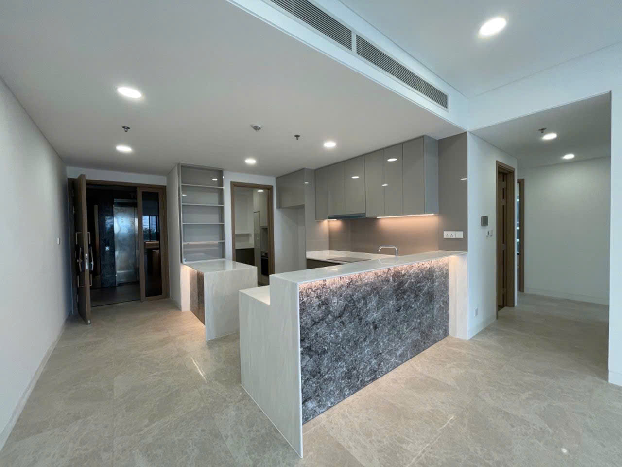 The River Thu Thiem 4BR apartment for rent with basic furniture, nice view