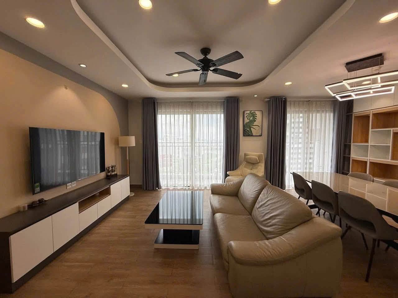 The Sun Avenue for rent 1.1 Spacious 2-bedroom apartment for rent at The Sun Avenue with high-end furnishings