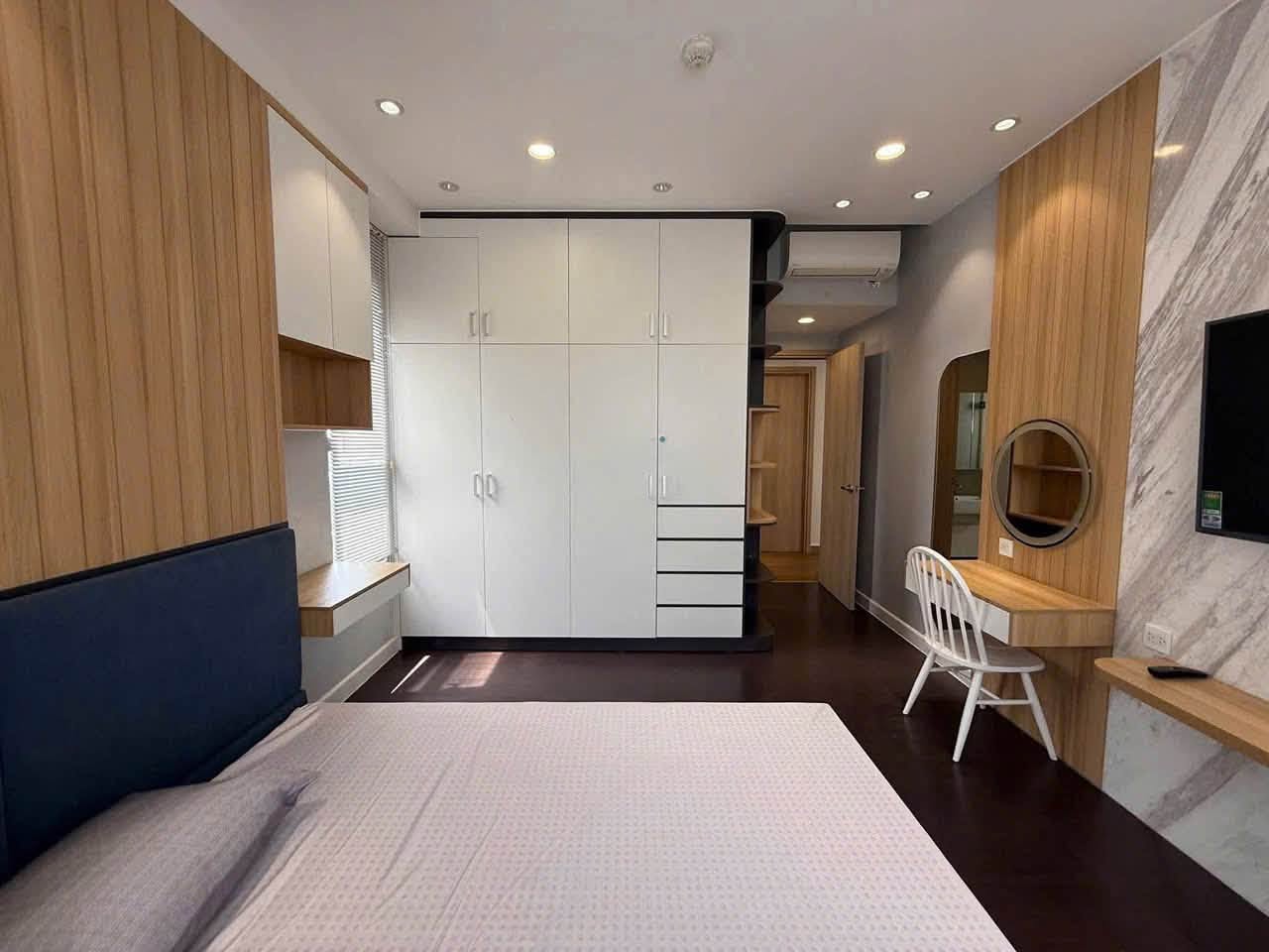 The Sun Avenue for rent 3. Spacious 2-bedroom apartment for rent at The Sun Avenue with high-end furnishings